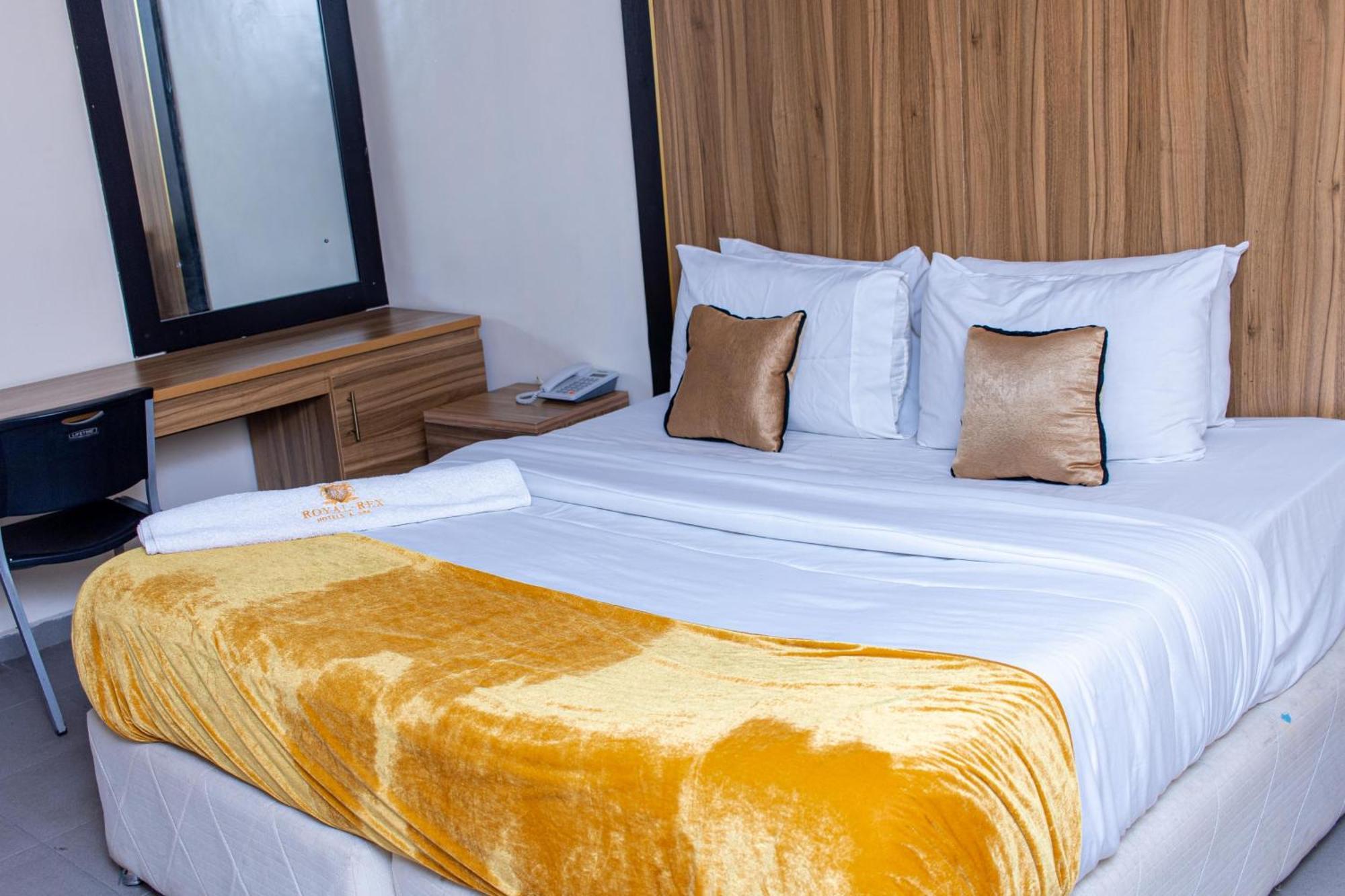 Royal Rex Hotels And Spa Lagos Exterior photo